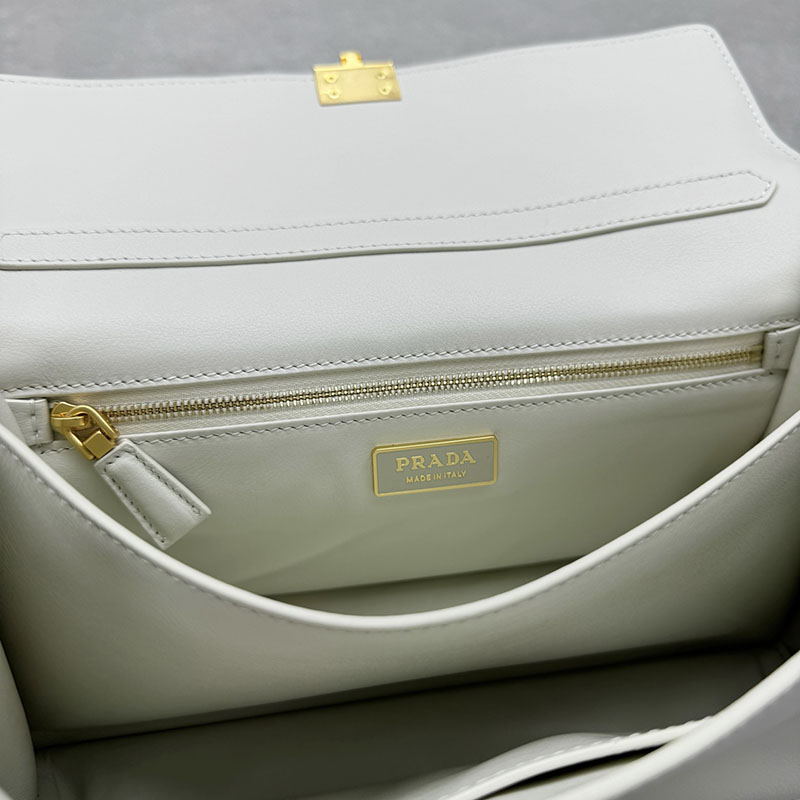 プラダ アウトレット PRADA ソフトサウンド ミディアム レザー ショルダーバッグ 1BN023_2CYS_F0009_V_TOO ホワイト H品 プラダ バッグ 人気 - 画像 (3)