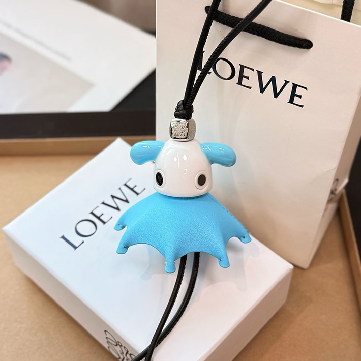 最高級ロエベスーパーコピー ロエベキーホルダーコピー フラッフィ パズ チャーム C621232XNE ロエベ チャーム アウトレット - 画像 (7)