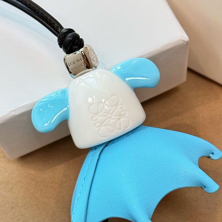 最高級ロエベスーパーコピー ロエベキーホルダーコピー フラッフィ パズ チャーム C621232XNE ロエベ チャーム アウトレット - 画像 (4)