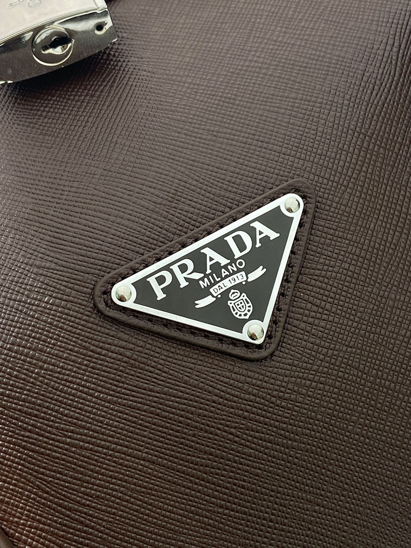プラダ アウトレット PRADA サフィアーノレザー ダッフルバッグ 1BD382_2HGV_F0002 ダークブラウン H品 プラダ ボストンバッグ アウトレット - 画像 (4)