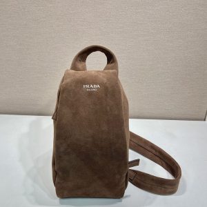 プラダ リュック メンズ 人気