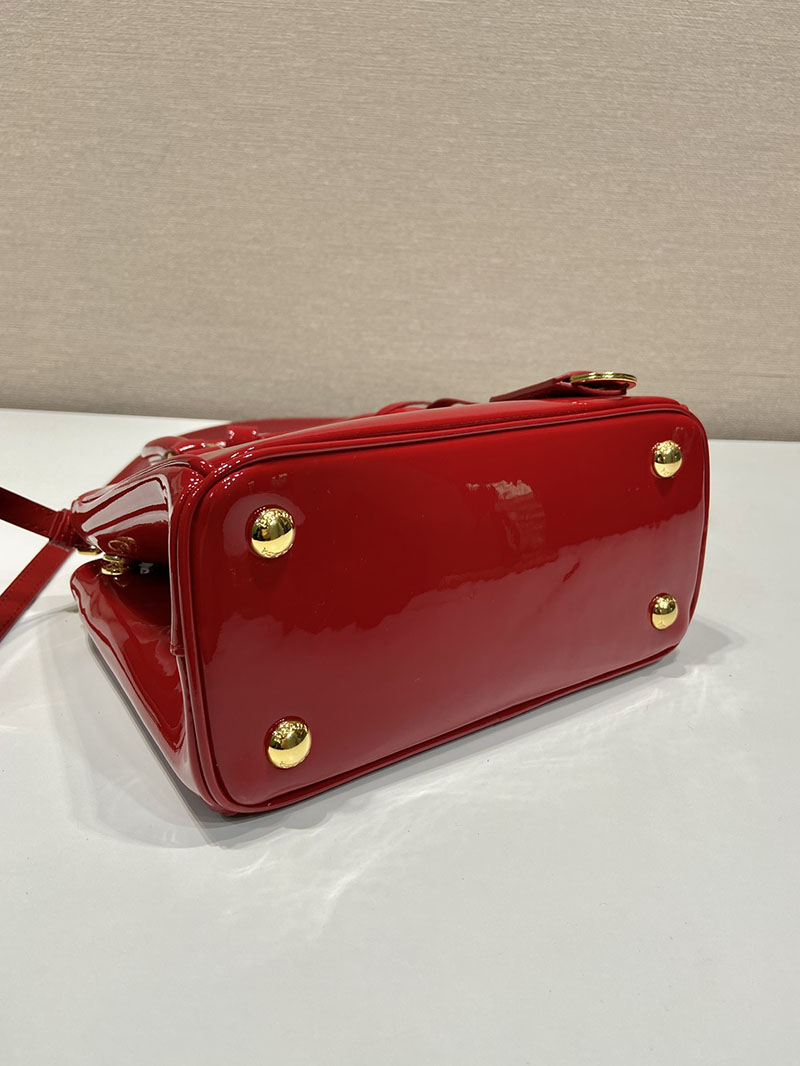 プラダ アウトレット PRADA ガレリア サフィアーノレザー ミニバッグ 1BA906_NZV_F068Z_V_EOM レッド H品 プラダミニショルダーバッグ - 画像 (5)