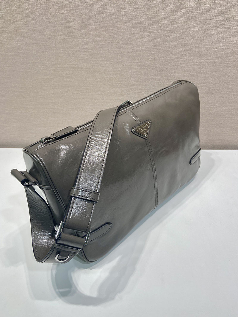 プラダ アウトレット PRADA ソフトルックスレザーショルダーバッグ 2VH187_2CYR_F0JDS_V_OOO グレー H品 プラダ ショルダーバッグ メンズ - 画像 (9)