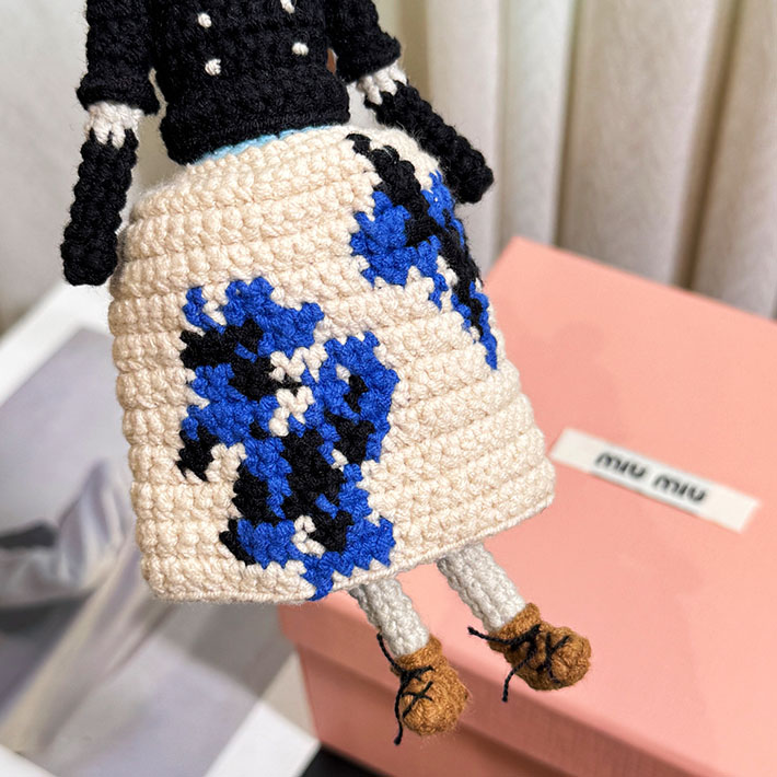 最高級MiuMiuスーパーコピー テクニカルヤーン トリック ミュウミュウ バッグチャーム 5TT215_2CU4_F022X - 画像 (3)