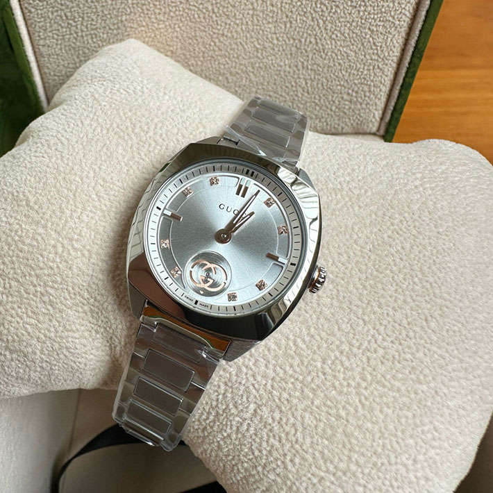 グッチ直営アウトレット店 GUCCI グッチ インターロッキング ウォッチ 29 mm 796857 I16F0 1108 - 画像 (9)