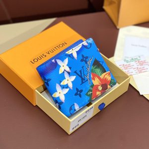 ルイヴィトン 財布 二つ折り 小銭入れあり