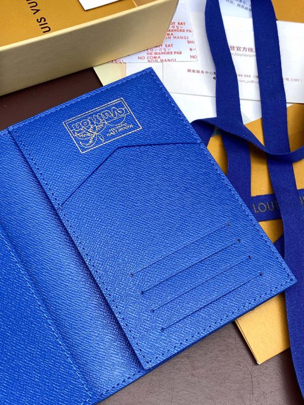 LOUIS VUITTON クーヴェルテュール パスポール NM lv301789 ブライト ブルー 超N品 ヴィトン カードケース 財布代わり - 画像 (4)