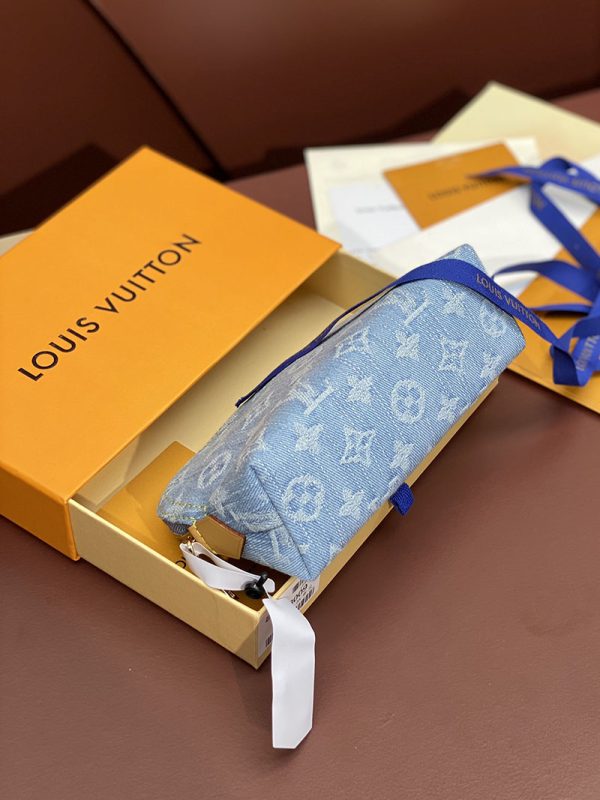ルイヴィトン アウトレット 店舗 LOUIS VUITTON ポーチ モノグラム・デニム ポシェット・コスメティック M83616 - 画像 (5)