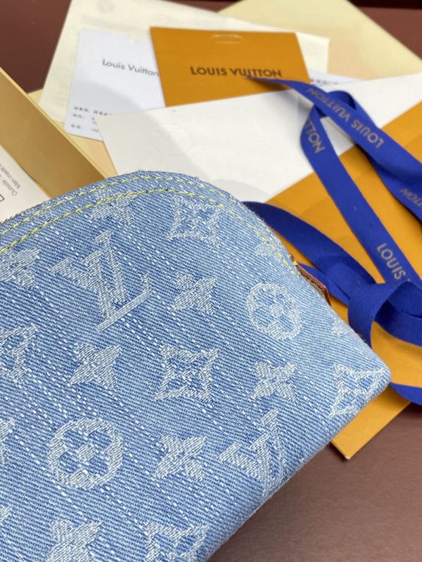ルイヴィトン アウトレット 店舗 LOUIS VUITTON ポーチ モノグラム・デニム ポシェット・コスメティック M83616 - 画像 (3)