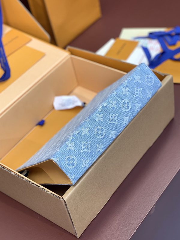 ルイヴィトン アウトレット 店舗 LOUIS VUITTON モノグラム デニム ポシェット トワレット26 lv301800 超N品 ヴィトン デニム バッグ 新作 - 画像 (5)
