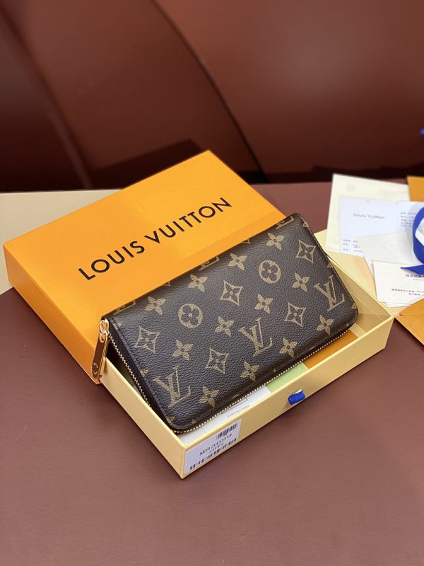 LOUIS VUITTON モノグラム ニコラジェスキエール うさぎ ラビット ジッピー・ウォレット ラウンドファスナー 長財布 M83689 - 画像 (9)