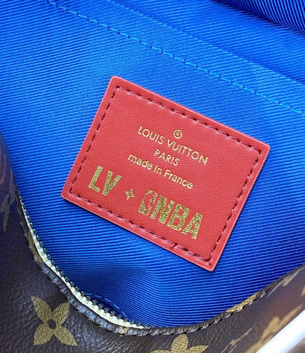 LOUIS VUITTON NBAコラボ クロークルーム・ドロップキット M45588 ハンドバッグ 超N品 ルイヴィトン クラッチバッグ 人気 - 画像 (6)