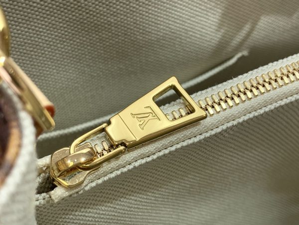 LOUIS VUITTON トートバック オンザゴー ヴォワヤージュ M47147 超N品 ルイヴィトン トートバッグ モノグラム - 画像 (5)