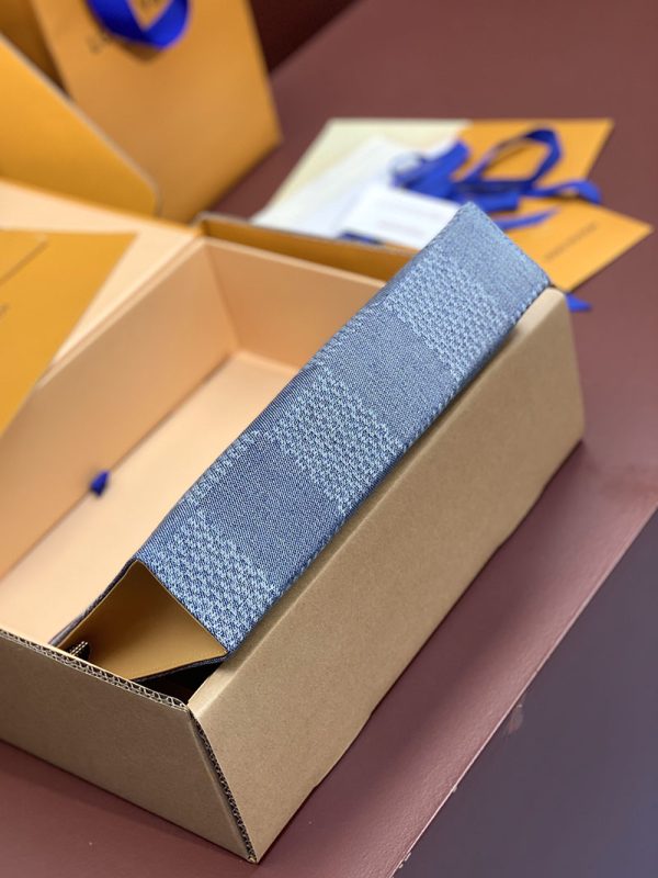 ルイヴィトン アウトレット 店舗 LOUIS VUITTON ポシェット･ヴォワヤージュ MM lv301814 ルイヴィトン モノグラムデニム バッグ - 画像 (5)