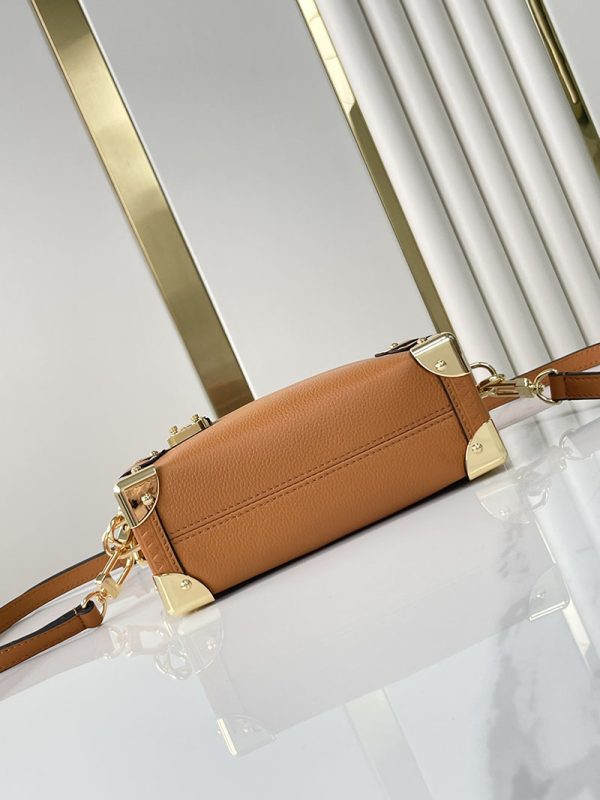 ルイヴィトン アウトレット 店舗 LOUIS VUITTON サイドトランク PM M15224 ルイヴィトン ショルダーバッグ 新品 - 画像 (7)