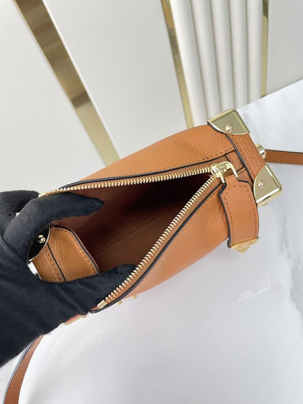 ルイヴィトン アウトレット 店舗 LOUIS VUITTON サイドトランク PM M15224 ルイヴィトン ショルダーバッグ 新品 - 画像 (3)