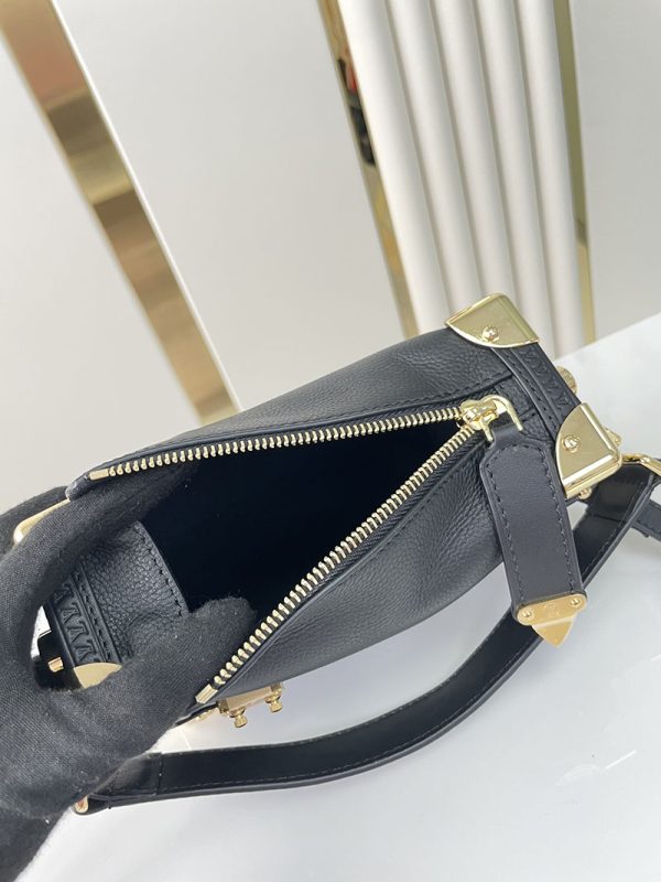 ルイヴィトン アウトレット 店舗 LOUIS VUITTON サイドトランク PM M23817 ルイヴィトン ショルダーバッグ 黒 - 画像 (3)
