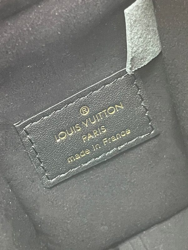 ルイヴィトン アウトレット 店舗 LOUIS VUITTON サイドトランク PM M23817 ルイヴィトン ショルダーバッグ 黒 - 画像 (2)