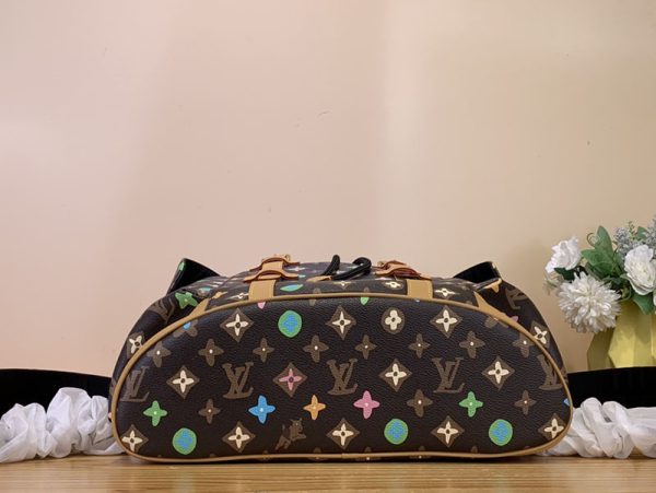 ルイヴィトン アウトレット 店舗 LOUIS VUITTON クリストファー MM モノグラム･クラギー バックパック lv301834 ルイヴィトン リュック 人気ランキング - 画像 (7)