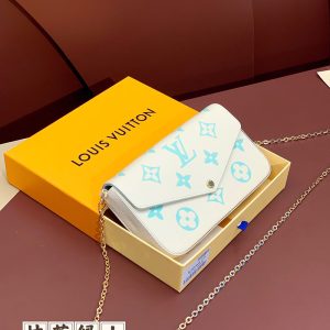 ヴィトン チェーンウォレット 使い勝手