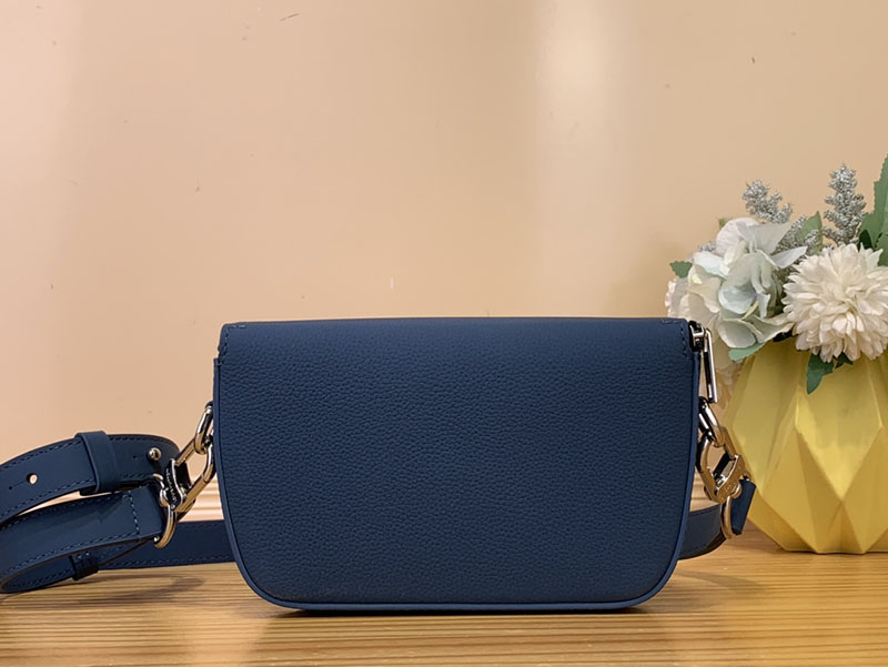 ルイヴィトン アウトレット 店舗 LOUIS VUITTON パイロット・ウェアラブル ウォレット lv301865 ルイヴィトン メンズ バッグ 安い - 画像 (8)