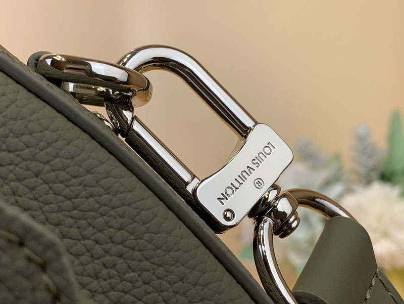 ルイヴィトン アウトレット 店舗 LOUIS VUITTON パイロット・ウェアラブル ウォレット lv301866 ルイヴィトン メンズ バッグ ランキング - 画像 (4)