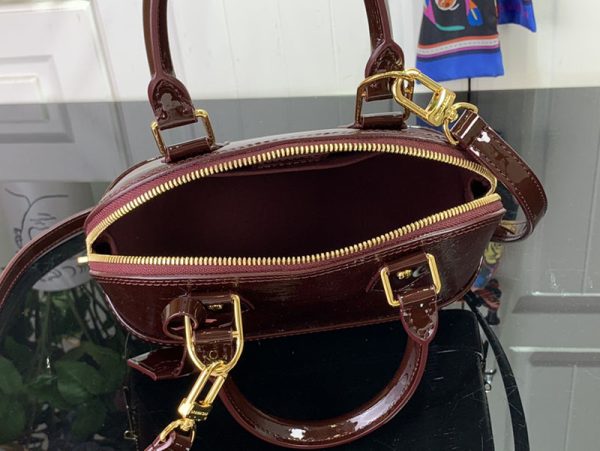 ルイヴィトン アウトレット 店舗 LOUIS VUITTON アルマ BB エピ　エレガントベージュ lv301889 ルイヴィトン エピ バッグ 人気 - 画像 (3)