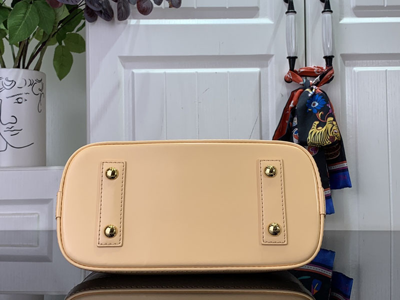 ルイヴィトン アウトレット 店舗 LOUIS VUITTON アルマ BB エピ エレガントベージュ lv301890 ルイヴィトン エピ バッグ 新作 - 画像 (7)
