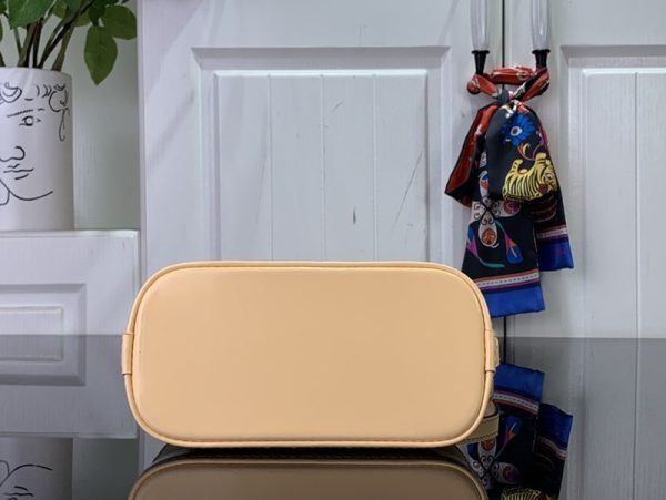 ルイヴィトン アウトレット 店舗 LOUIS VUITTON ナノ･アルマ M82411 ルイヴィトン エピ バッグ 人気 - 画像 (7)