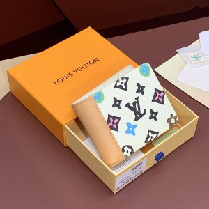 ルイヴィトン 財布 二つ折り 小銭入れあり