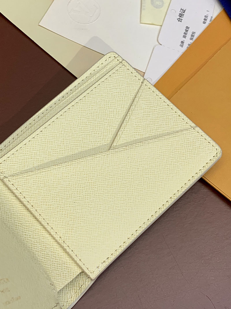 ルイヴィトン アウトレット 店舗 ポルトフォイユ・ミュルティプル モノグラム・クラギー lv301920 ルイヴィトン 財布 二つ折り 小銭入れあり - 画像 (6)
