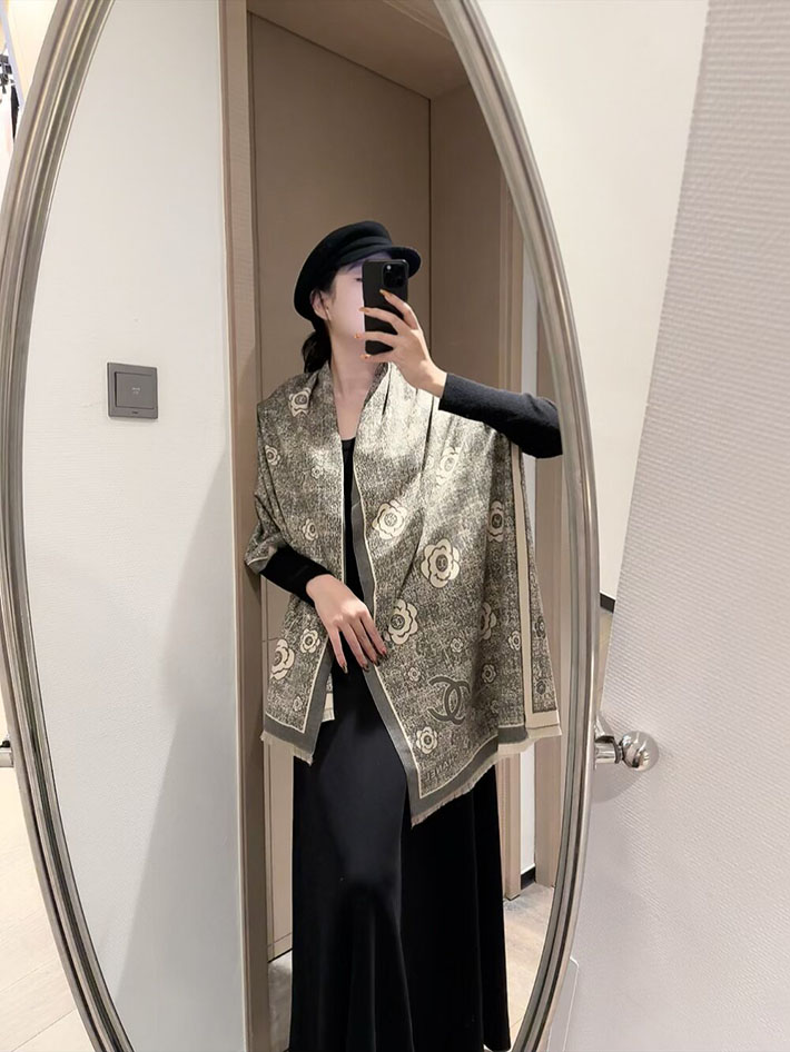 最高級シャネルスーパーコピー CHANEL マフラー レディース 大判 ストール フリンジ ココマーク CCマーク cc25103010 シャネル マフラー レディース - 画像 (5)
