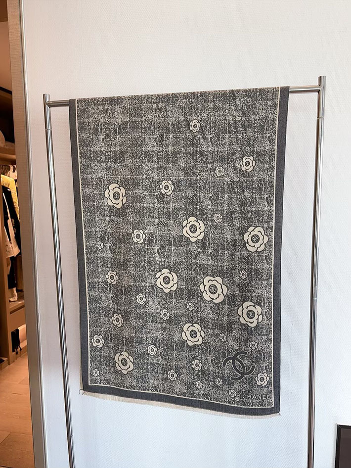 最高級シャネルスーパーコピー CHANEL マフラー レディース 大判 ストール フリンジ ココマーク CCマーク cc25103010 シャネル マフラー レディース - 画像 (3)