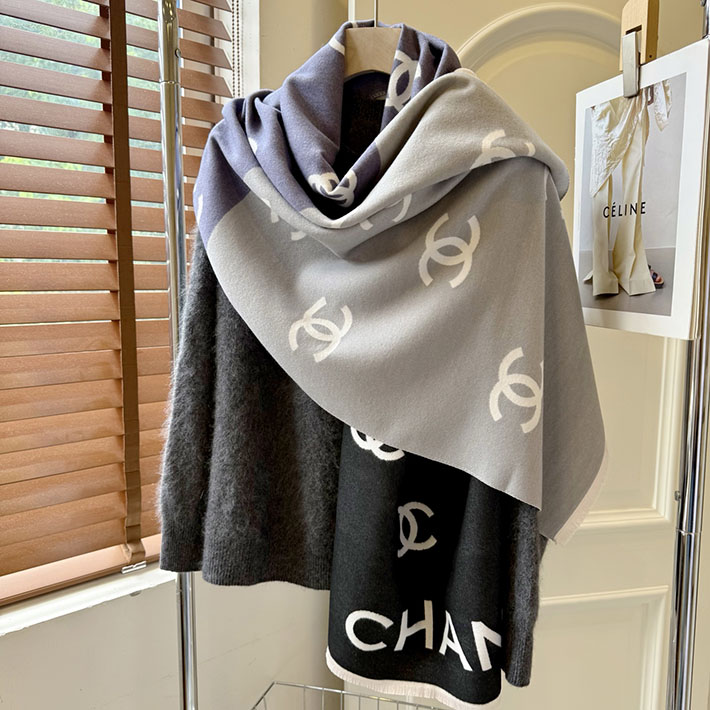 最高級シャネルスーパーコピー CHANEL カシミヤ ウールブレンド 大判 ストール フリンジ ココマーク CCマーク cc25103011 シャネル2025マフラー - 画像 (9)