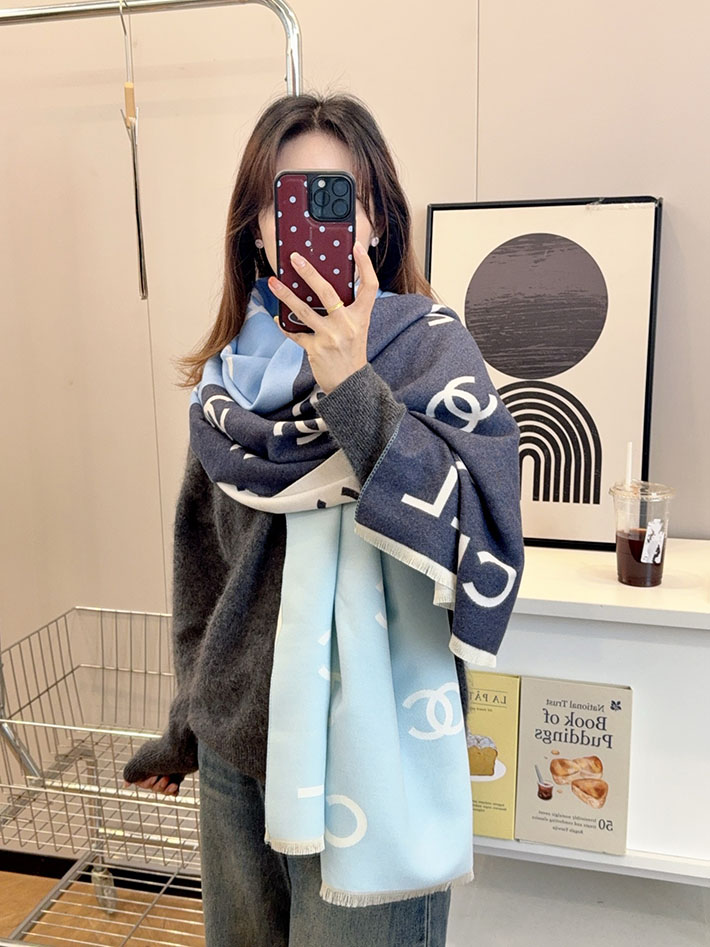 最高級シャネルスーパーコピー CHANEL カシミヤ ウールブレンド 大判 ストール フリンジ ココマーク CCマーク cc25103012 マフラーシャネルレディース - 画像 (3)