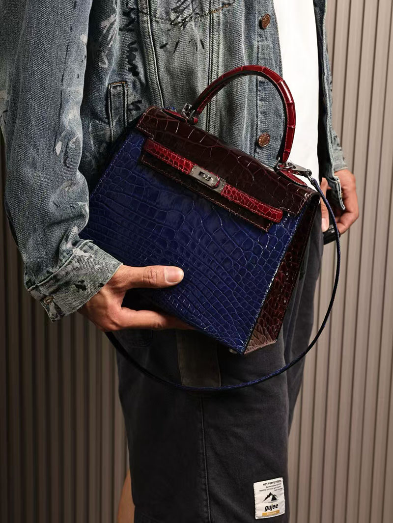 エルメスコピー HERMES ケリー25 外縫い ブルーエレクトリック/ルージュセリエ クロコダイル アリゲーターマット シルバー金具 2524013 - 画像 (5)