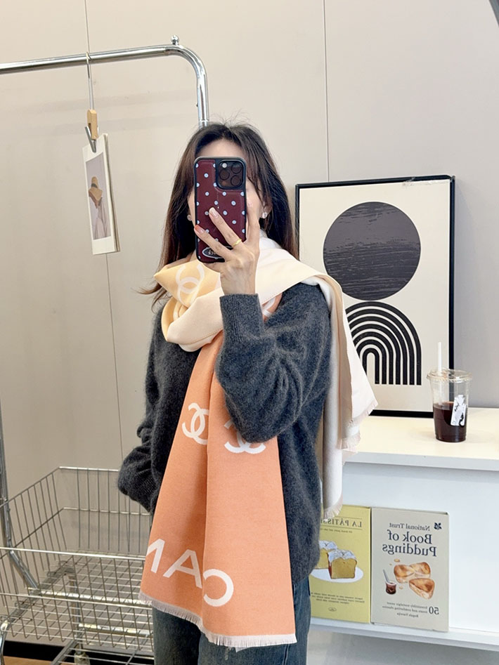 最高級シャネルスーパーコピー CHANEL カシミヤ ウールブレンド 大判 ストール フリンジ ココマーク CCマーク cc25103013 シャネル マフラー 値段 - 画像 (3)