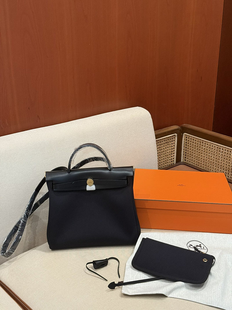エールバッグジップ31 定価