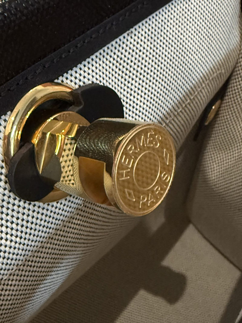 エルメスコピー HERMES エールバッグジップ 31 PM 黒 ブラック/グレー トワルアッシュ ゴールド金具 2524022 エールバッグジップ31 定価 - 画像 (3)