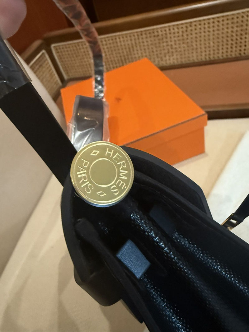 エルメスコピー HERMES エールバッグジップ 31 PM 黒 ブラック/グレー トワルアッシュ ゴールド金具 2524022 エールバッグジップ31 定価 - 画像 (6)