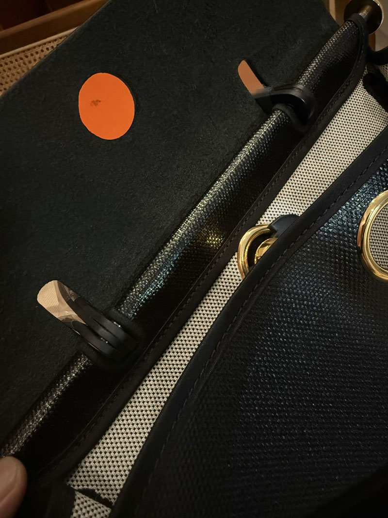エルメスコピー HERMES エールバッグジップ 31 PM 黒 ブラック/グレー トワルアッシュ ゴールド金具 2524022 エールバッグジップ31 定価 - 画像 (4)