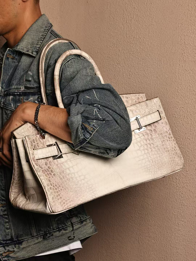 エルメスコピー HERMES ショルダーバーキン42 ヒマラヤ クロコダイル ニロティカスマット シルバー金具 2524034 - 画像 (3)
