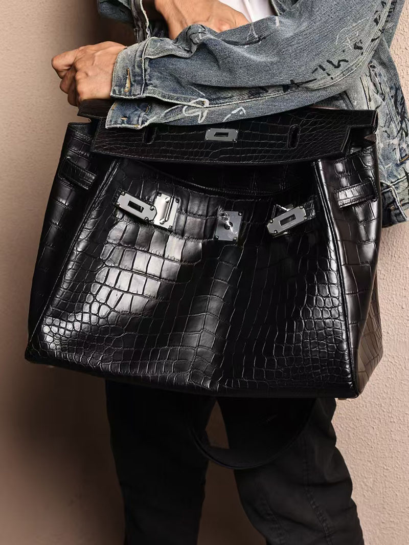 エルメス メンズバッグ 新作 HERMES マキシケリー 42cm 内縫い 黒/ゴールド クロコダイル ニロティカスマット シルバー金具 2524042 - 画像 (7)