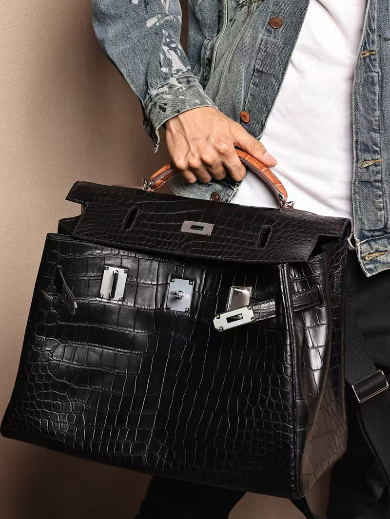 エルメス メンズバッグ 新作 HERMES マキシケリー 42cm 内縫い 黒/ゴールド クロコダイル ニロティカスマット シルバー金具 2524042 - 画像 (6)
