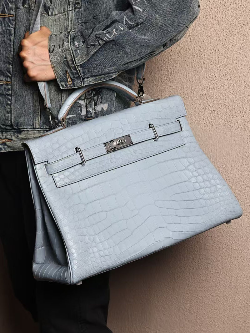エルメス メンズバッグ 新作 HERMES マキシケリー 42cm 内縫い ブルーブリュム クロコダイル ニロティカスマット シルバー金具 2524043 - 画像 (6)