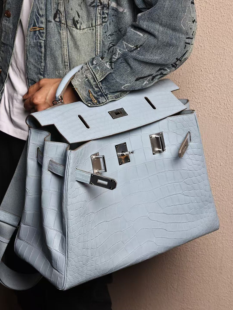 エルメス メンズバッグ 新作 HERMES マキシケリー 42cm 内縫い ブルーブリュム クロコダイル ニロティカスマット シルバー金具 2524043 - 画像 (2)