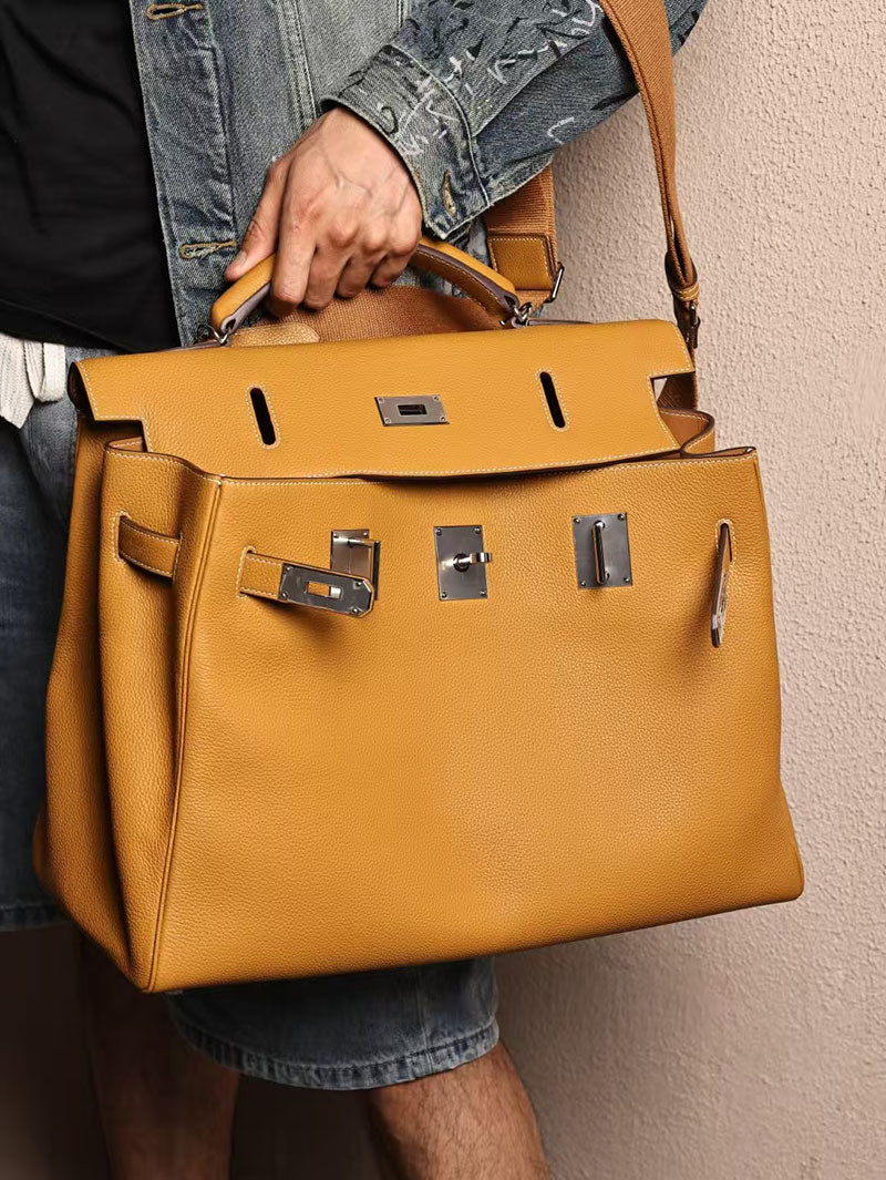 エルメス メンズバッグ 新作 HERMES マキシケリー 42cm 内縫い ナチュラルサブレ トゴ シルバー金具 2524046 - 画像 (3)