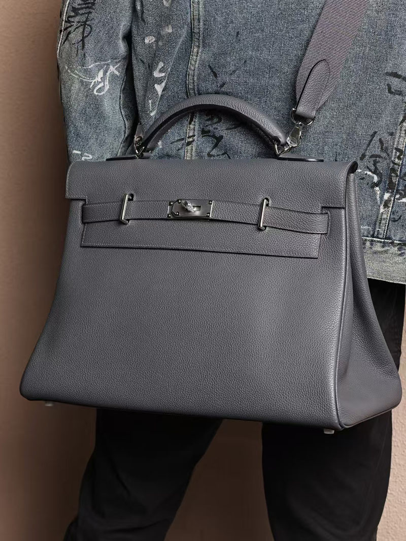 エルメス メンズバッグ 新作 HERMES マキシケリー 42cm 内縫い グリミスティ トゴ シルバー金具 2524047 - 画像 (2)
