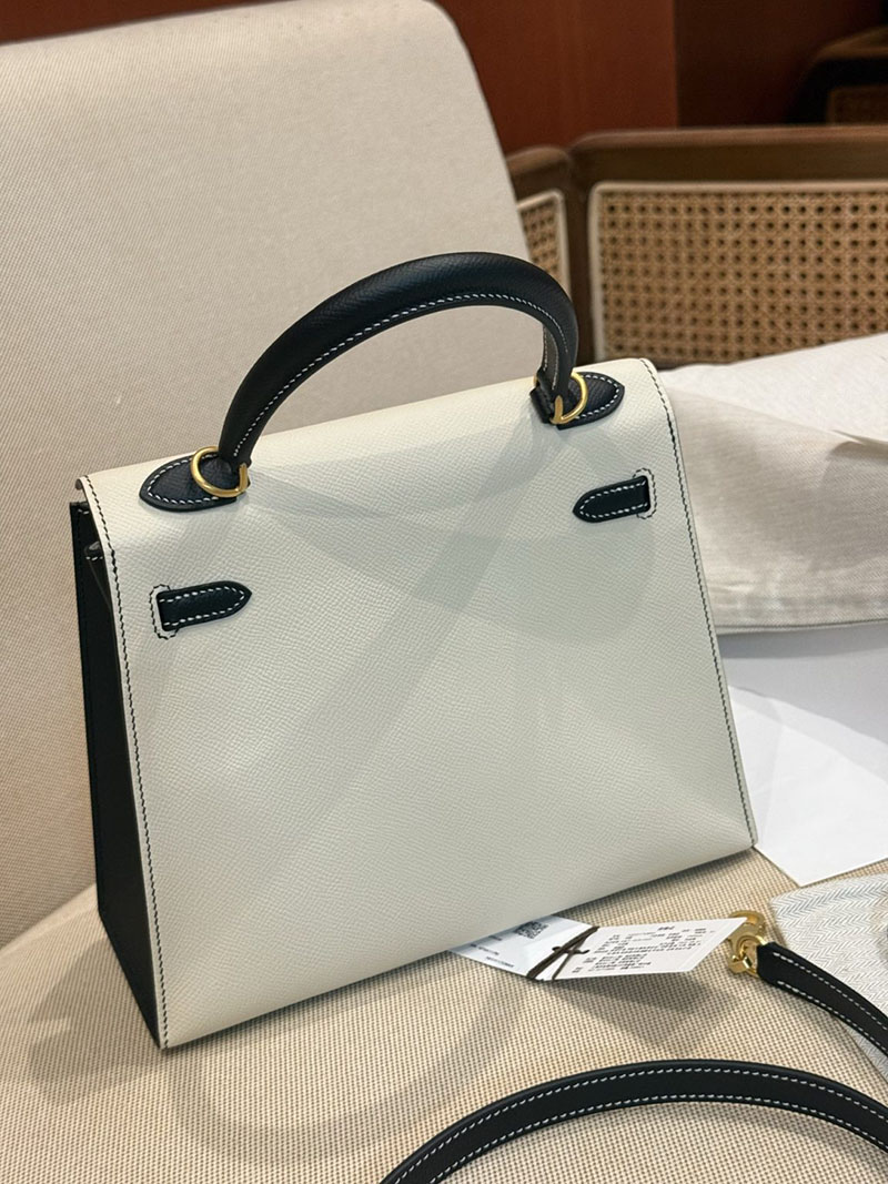エルメスコピー ケリー25 定価 HERMES ケリー25 外縫い クレ/黒 ブラック ヴォーエプソン ゴールド金具 2524060 - 画像 (10)