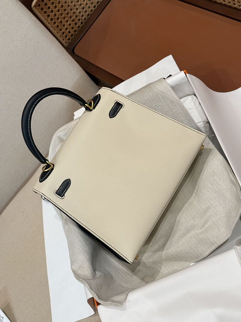エルメスコピー ケリー25 定価 HERMES ケリー25 外縫い クレ/黒 ブラック ヴォーエプソン ゴールド金具 2524060 - 画像 (19)
